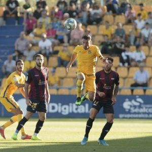 El Alcorcón cae ante su bestia negra