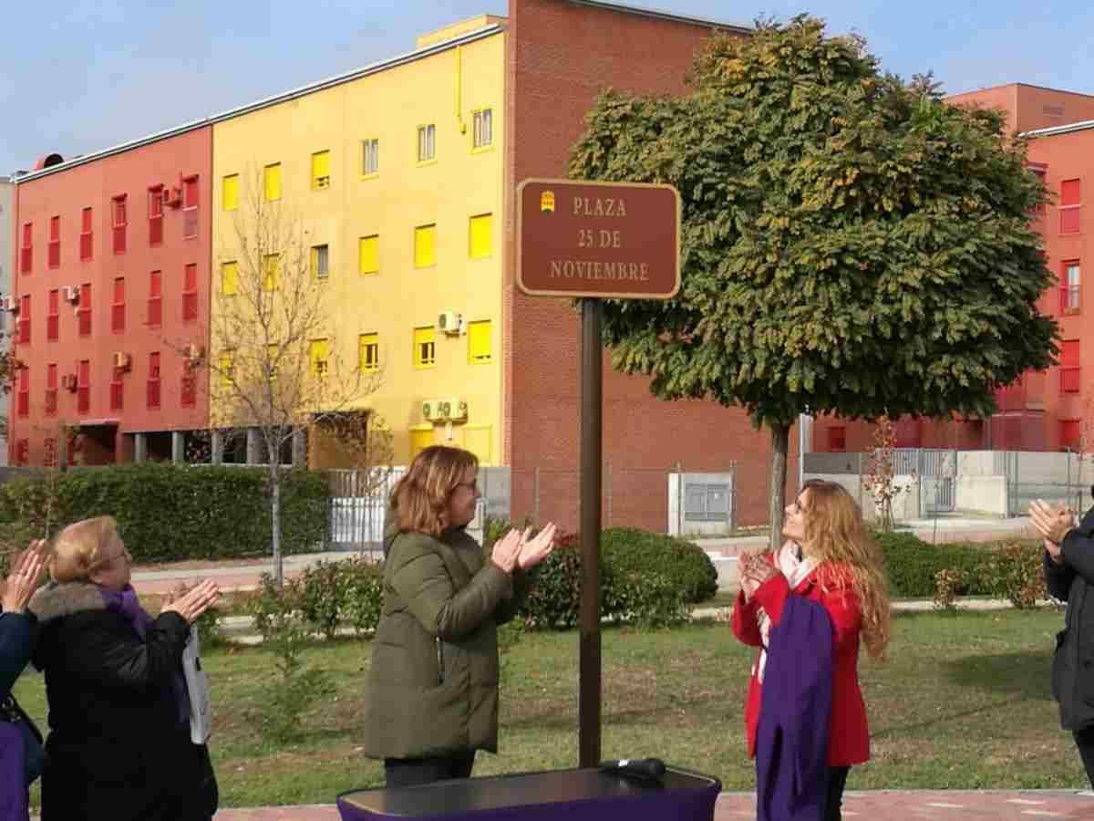 Alcorcón inaugura la Plaza 25 de Noviembre