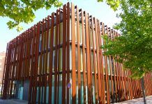 En virtud de una prórroga que ya fue aprobada en el Pleno del pasado mes de octubre. El Ayuntamiento de Alcorcón propone a la Escuela Víctor Ullate seguir en dependencias municipales hasta final de curso.