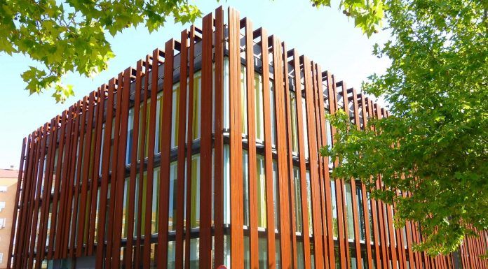 En virtud de una prórroga que ya fue aprobada en el Pleno del pasado mes de octubre. El Ayuntamiento de Alcorcón propone a la Escuela Víctor Ullate seguir en dependencias municipales hasta final de curso.