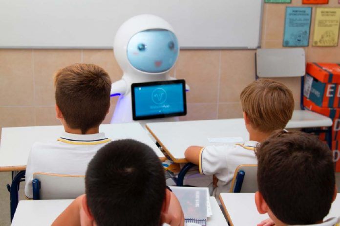 Robots para mejorar la convivencia en las aulas de Alcorcón