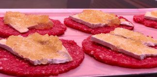 Jugosas Hamburguesas caseras rellenas