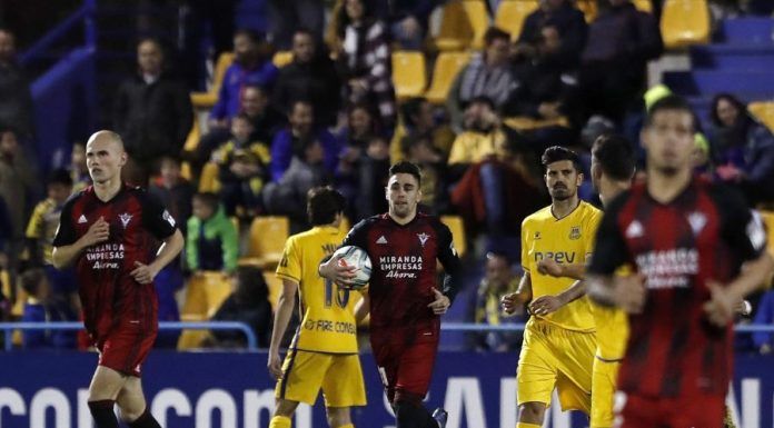 Alcorcón 1-2 Mirandés/ El Alcorcón se ahogó en diez minutos