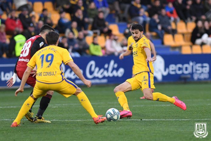 El fútbol se para por el coronavirus durante dos semanas