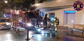 Policía Municipal salva a una persona en el incendio de una vivienda en Alcorcón