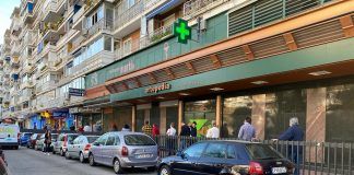 El coronavirus trae a Alcorcón este viernes colas en farmacias y estancos