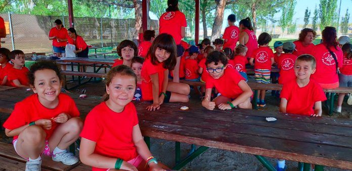 campamentos de verano de las Camisetas Rojas