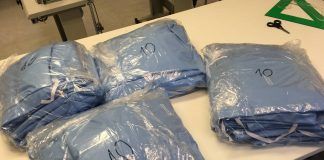 La URJC confecciona mascarillas, batas y almohadas contra el coronavirus
