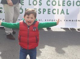 Las familias de Educación Espacial preocupadas ante el futuro de sus centros educativos