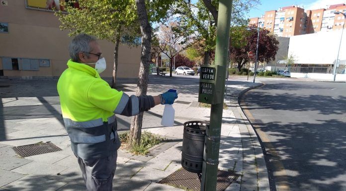 Jesús Santos agradece la lucha contra el coronavirus a los trabajadores de ESMASA Alcorcón