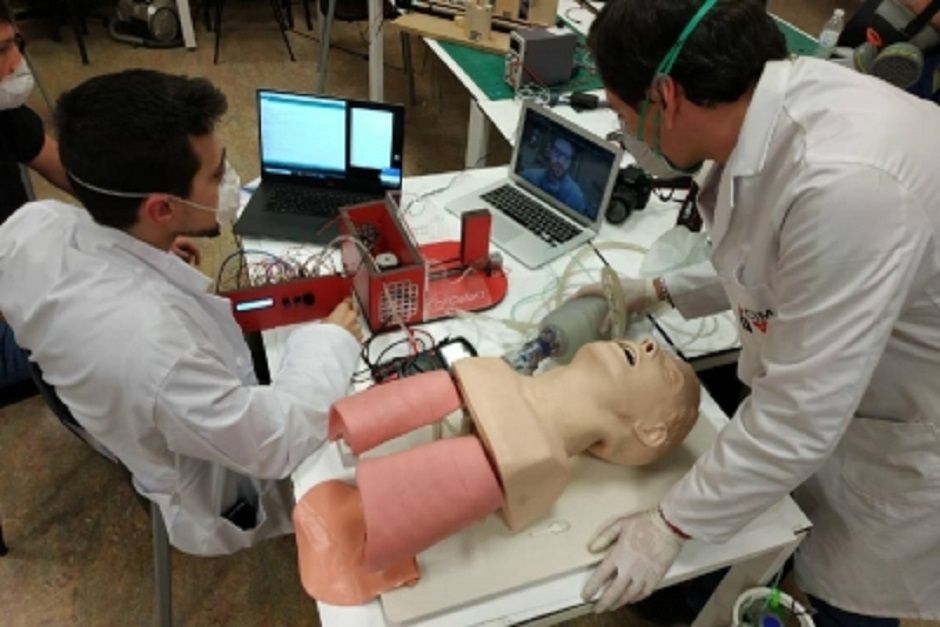 El respirador de la URJC, desarrollado en parte en Alcorcón, homologado para ensayos clínicos