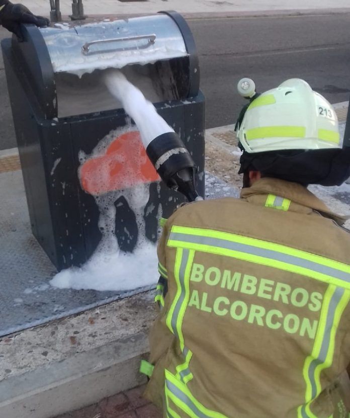 Abejas, incendios o ramas de árboles durante el fin de semana en Alcorcón