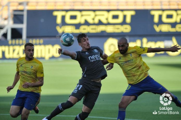 Cádiz 1-1 Alcorcón/ El Alcorcón suma un valioso punto en casa del líder