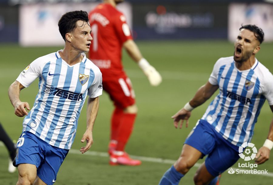 Málaga 2-0 AD Alcorcón/ El Alcorcón se despierta del sueño del playoff