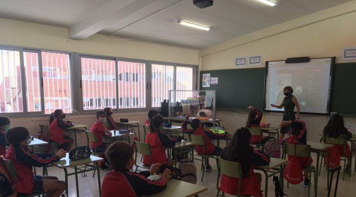 Fernando Bello: “No existe la educación sin emoción y por eso apostamos por la educación presencial en Alcorcón”