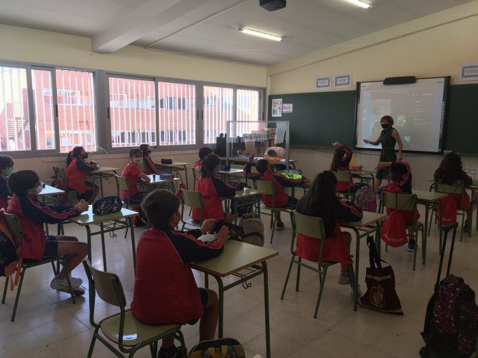 Fernando Bello: “No existe la educación sin emoción y por eso apostamos por la educación presencial en Alcorcón”