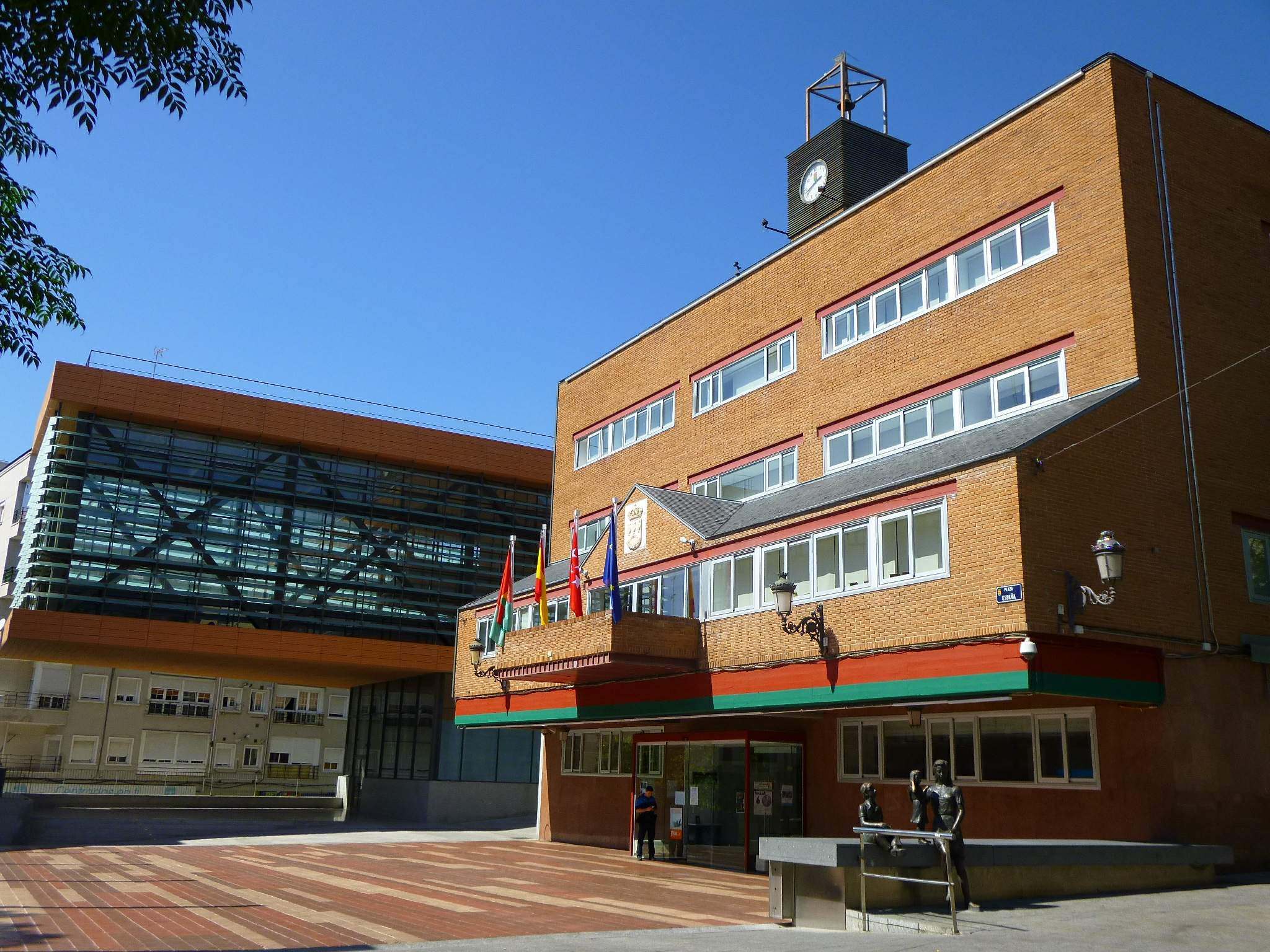 Reacciones ante las nuevas medidas contra el virus en Alcorcón