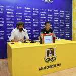 mere-hermoso–durante-la-rueda-de-prensa-de-su-presentacion-como-entrenador-del-alcorcon–twitter-ad-alcorcon (1)
