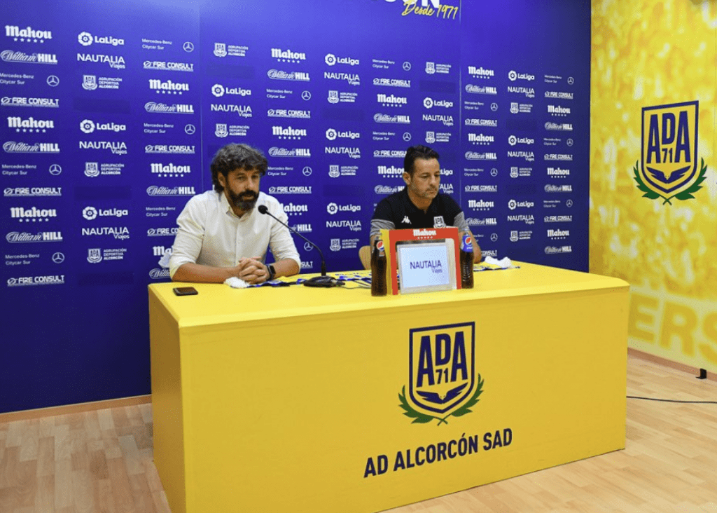 La AD Alcorcón se refuerza con Armin Hodžić en el cierre de mercado