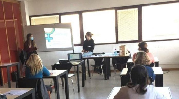 Formación para la inserción laboral de mujeres desempleadas en Alcorcón