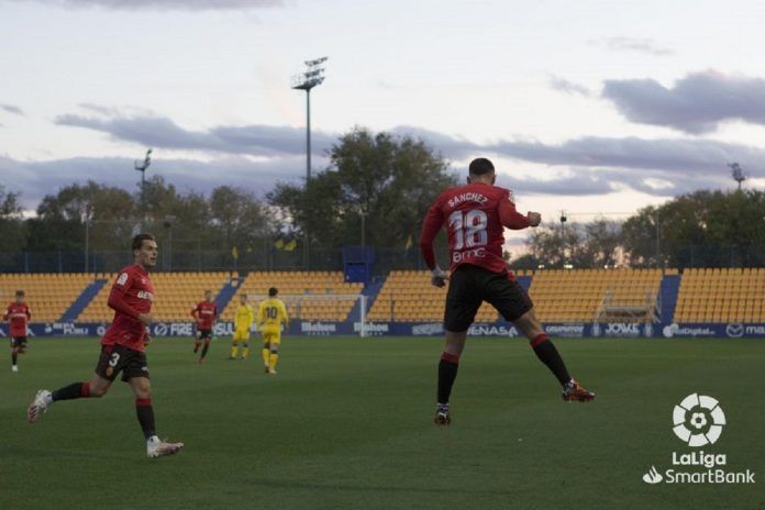 Un inofensivo Alcorcón vuelve a la competición con derrota