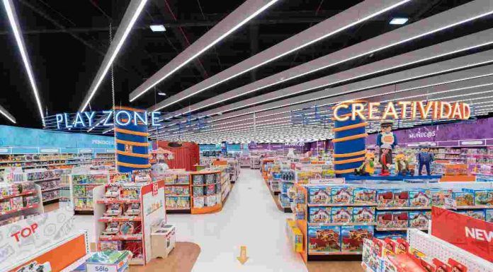 Toys “R” Us inaugura nueva tienda en Alcorcón