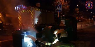 Fuego en islas ecológicas de Alcorcón
