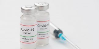 La vacuna contra el COVID-19 provoca división de opiniones en Alcorcón