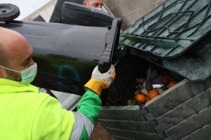 Ione Belarra visita el proyecto para que Alcorcón se convierta en referencia del reciclaje