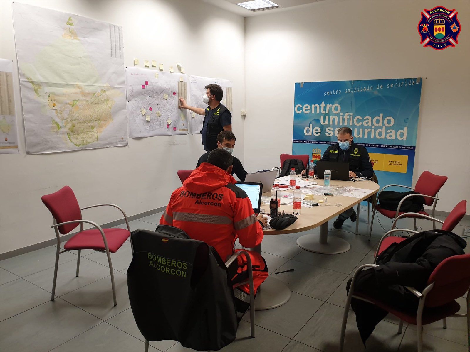 Lunes de hielo y frío en Alcorcón pero con tren, metro y bus