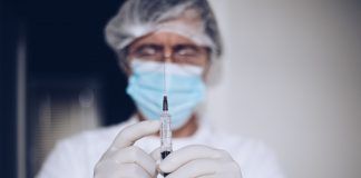 Contratación de médicos y enfermeros jubilados para vacunar contra el Covid-19 en Alcorcón