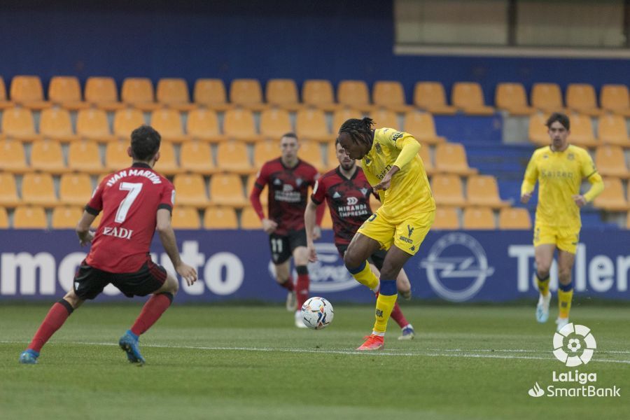 Alcorcón 4-0 Mirandés/ Goleada del Alcorcón para salir del descenso