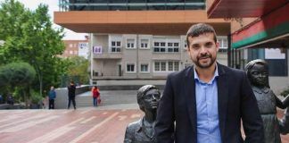 El teniente alcalde de Alcorcón Jesús Santos en la lista de Pablo Iglesias a la Comunidad de Madrid