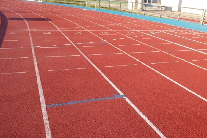 Cancelan varias competiciones en Alcorcón por el mal estado de la pista de atletismo