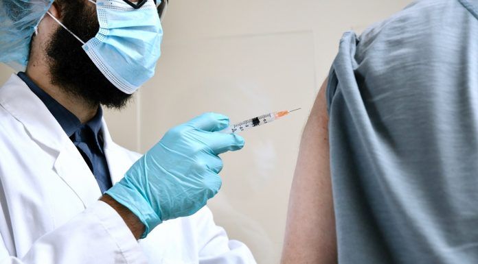 Los vecinos de Alcorcón ya pueden vacunarse sin cita previa y a cualquier hora en el WiZink Center