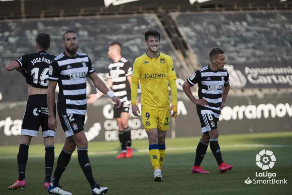 Cartagena 2-1 Alcorcón/ El Alcorcón naufraga en Cartagena