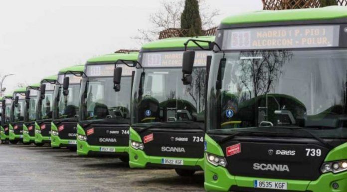 La Comunidad de Madrid frena el servicio de autobuses gratuitos en Alcorcón