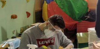 Eduardo Hernández, vecino del municipio, fue vocal en una mesa electoral de la ciudad y comparte su testimonio con alcorconhoy.com. Ser mesa electoral en tiempos de Covid-19 en Alcorcón