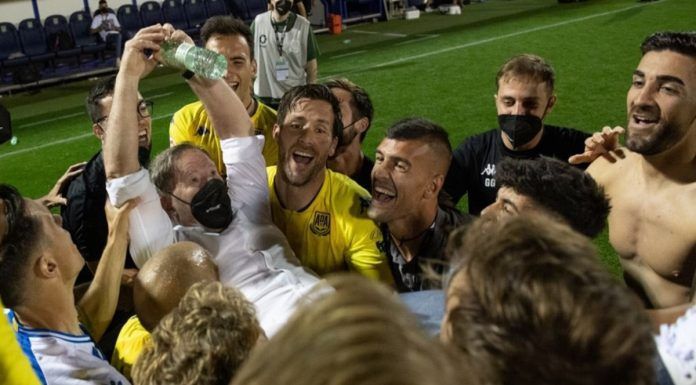 Alcorcón homenajea a Anquela y le pone su nombre a un campo de fútbol