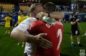 Alcorcón homenajea a Anquela y le pone su nombre a un campo de fútbol