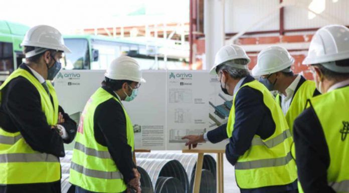 El Consejero de Transportes, David Pérez, visita las obras de la nueva sede de Arriva en Alcorcón