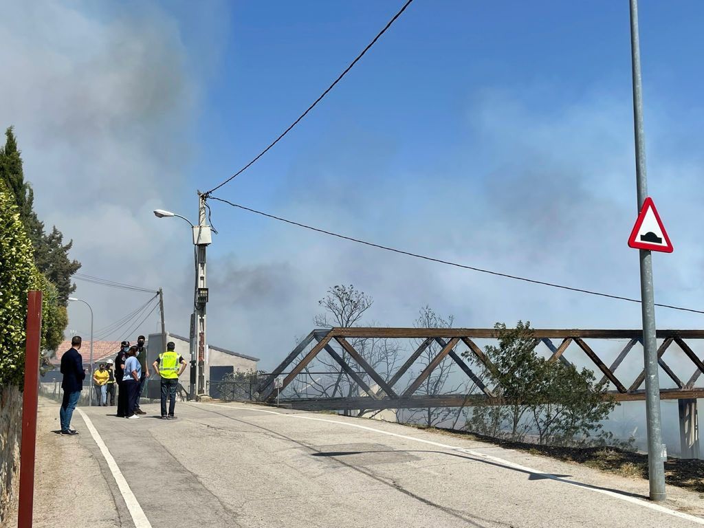 Importante incendio en Parque Coimbra, muy cerca de Alcorcón