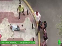 La policía investiga una agresión a un anciano con muletas en Alcorcón Identificado el joven que agredió a un anciano con muletas en Alcorcón