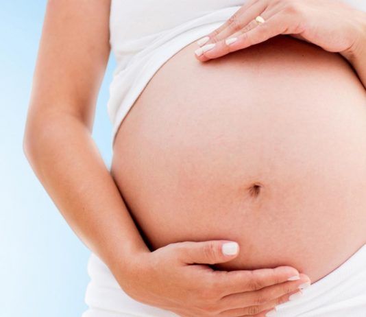 Convocadas ayudas para mujeres embarazadas y madres sin recursos de Alcorcón