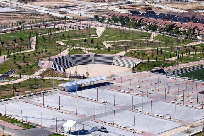  El Recinto Ferial se prepara para los últimos días de la semana. Atracciones a 1 euro en el Día del Niño de las Fiestas de Alcorcón 2021