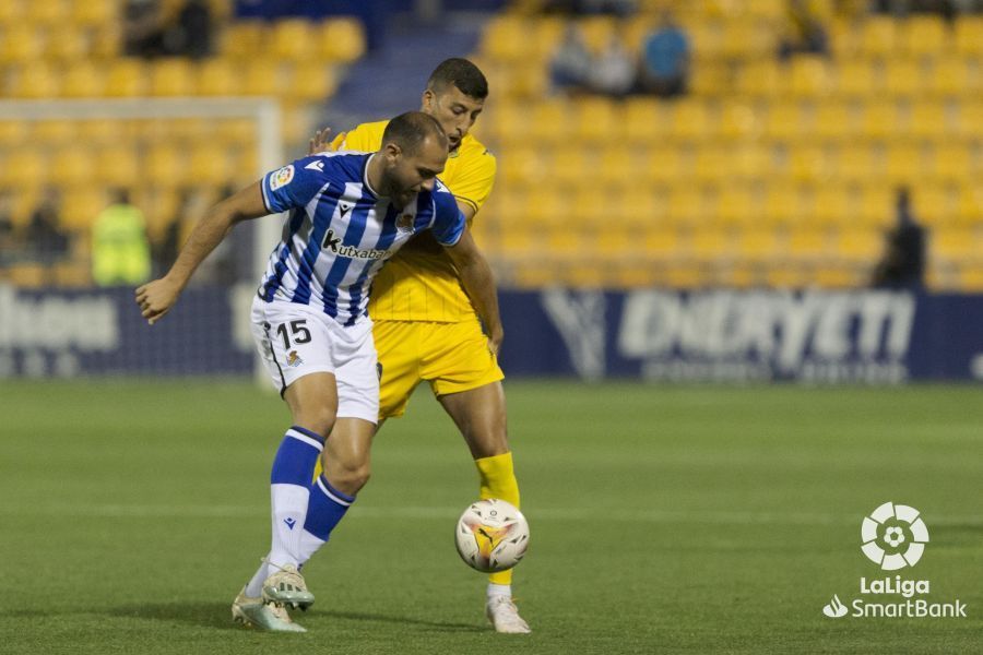 Alcorcón 1-4 Real Sociedad B/ El Alcorcón se desangra en el césped y en las gradas