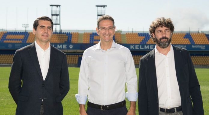 Iván Bravo, el dueño del Alcorcón, de visita en la ciudad ante la crisis del club