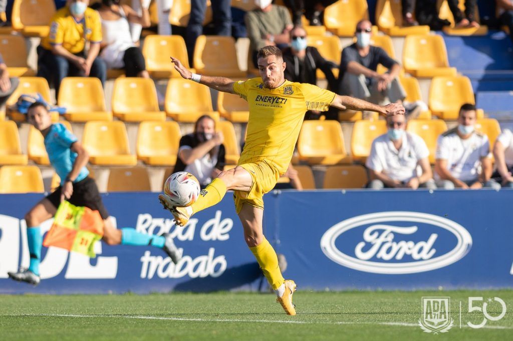 El Alcorcón remata al Burgos en el descuento