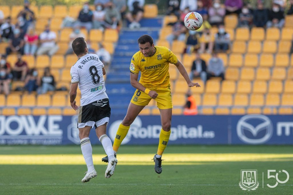 El Alcorcón remata al Burgos en el descuento