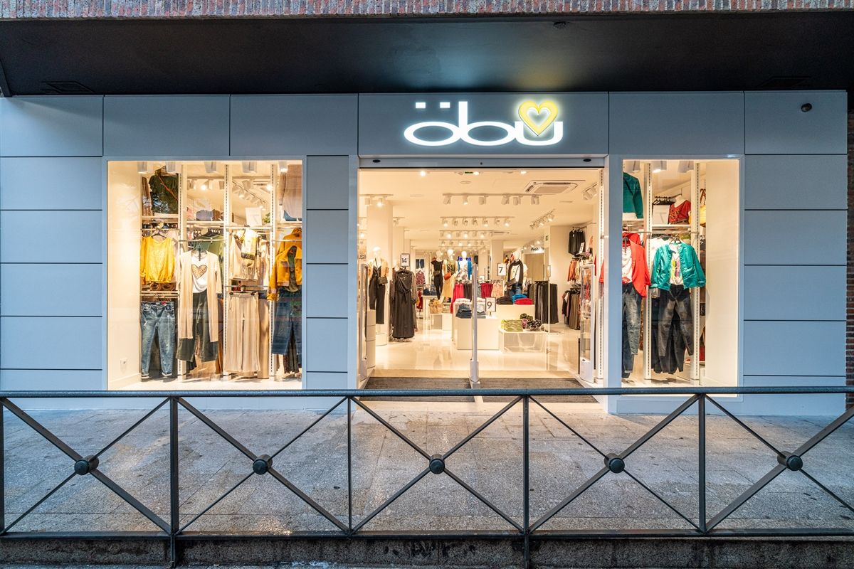 Casarse Hostil Ingenieros Öbu abre en Alcorcón su primera tienda de ropa en Madrid | alcorconhoy.com